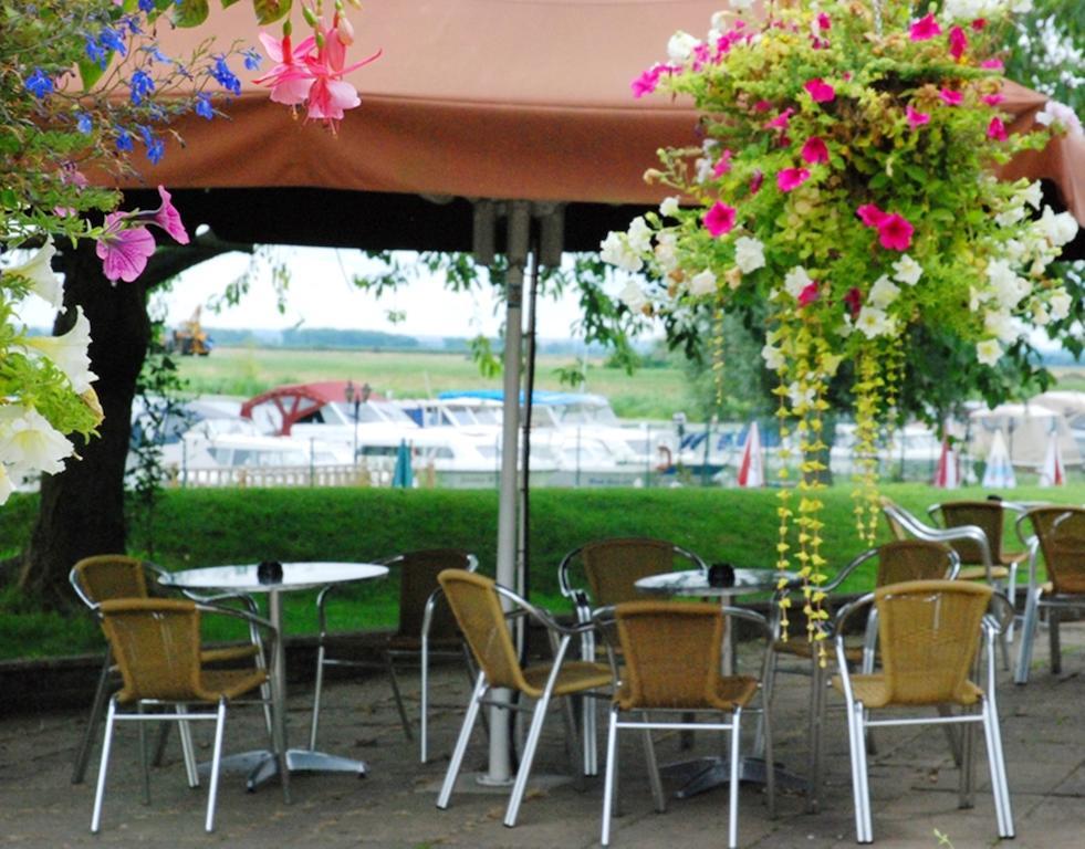 The Lazy Otter Bed and Breakfast Stretham Εξωτερικό φωτογραφία
